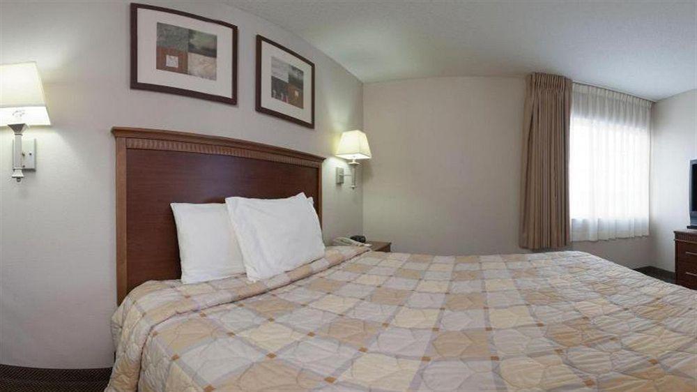 Candlewood Suites Fort Wayne - Nw By Ihg Exterior foto
