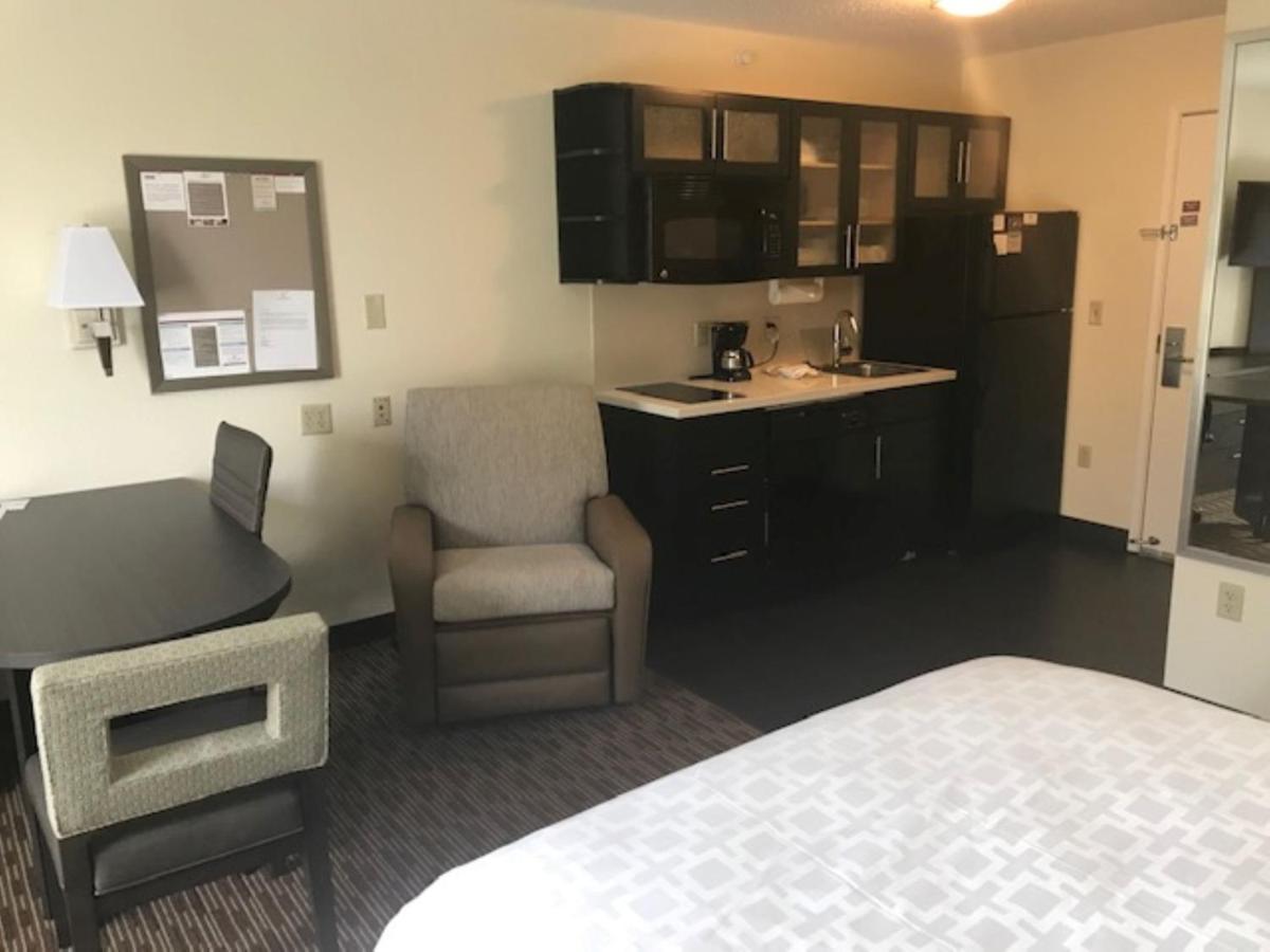 Candlewood Suites Fort Wayne - Nw By Ihg Exterior foto